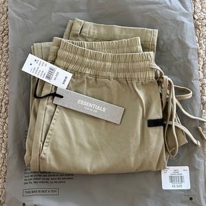 BNWT Essentials Fear of God Khaki long pants XS